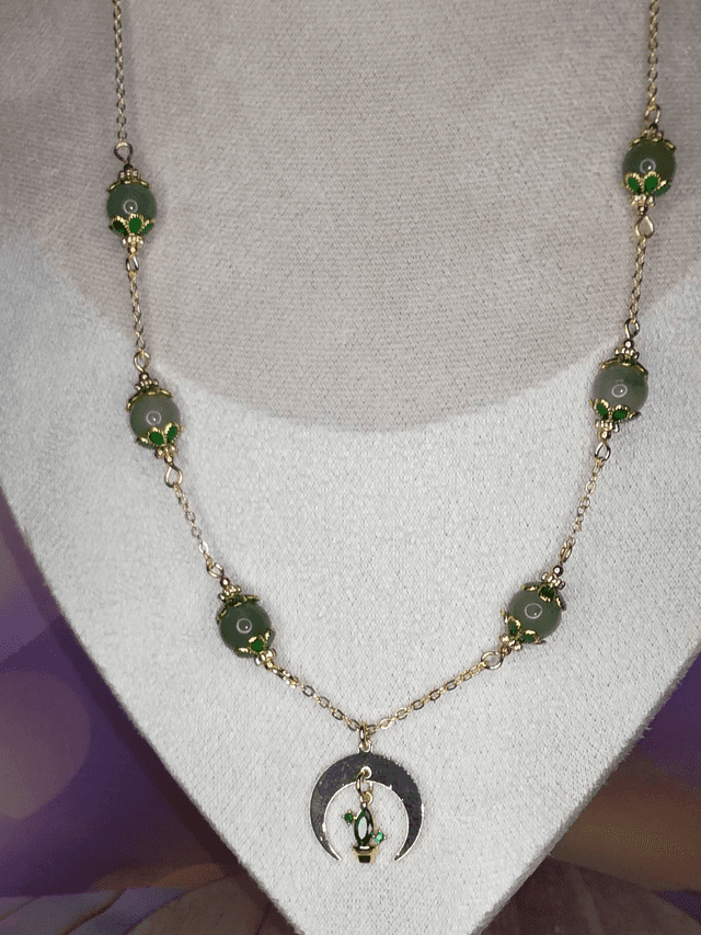 Collier perles et pendentif