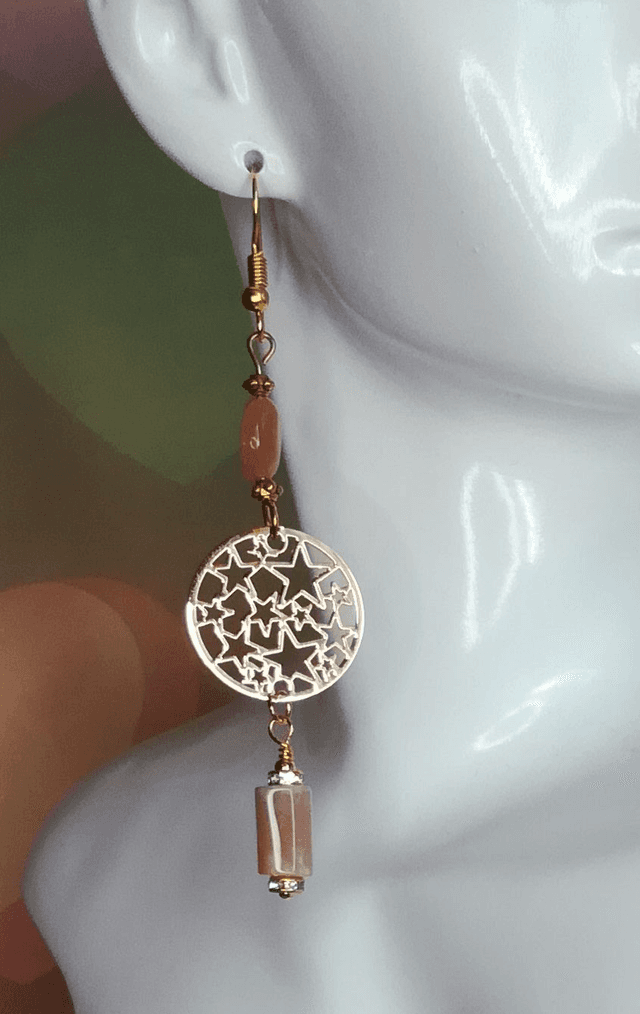 Crochets d&#039;oreilles sunstone étoiles